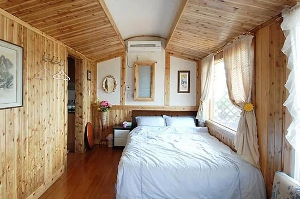 Ebbnsae Pension Jeju South Korea